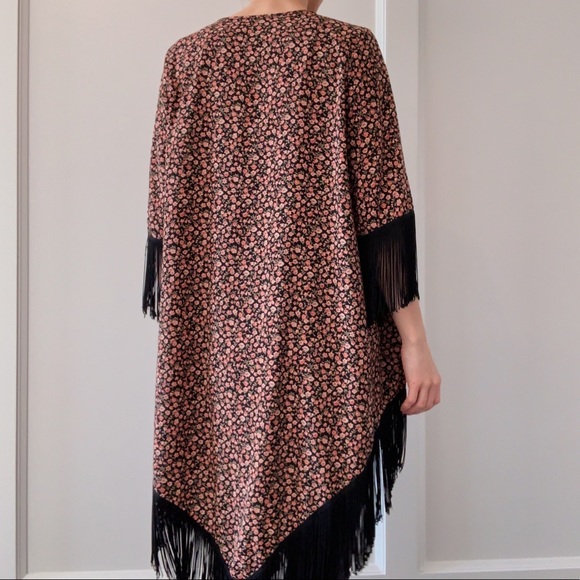 floral fringe kimono 🌷🌚 - Picture 5 of 13